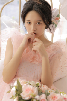 完美护士的不轨行为